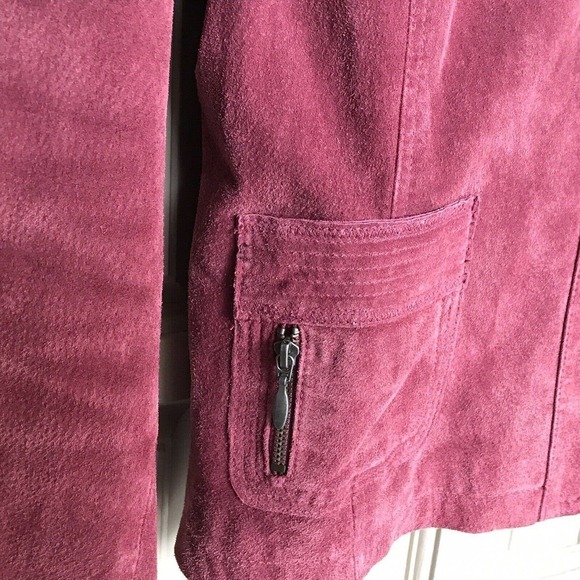 Chico's Design Jacket Sz 2 Magenta Suede Leather Designs Snap Front Zip Pockets - Picture 7 of 10
